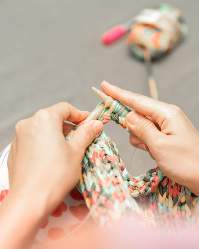 Featured image of post Knitting